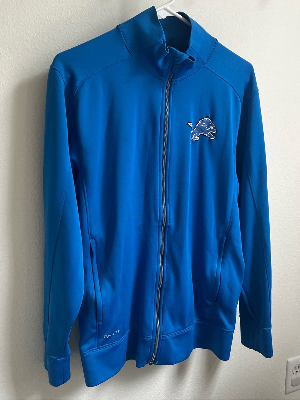 Nike Men's Royal Blue Full-Zip Performance Jacket with Lion Logo